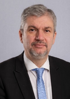 HADHÁZY ÁKOS fényképe