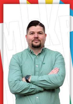 ZAKUPSZKI TAMÁS fényképe